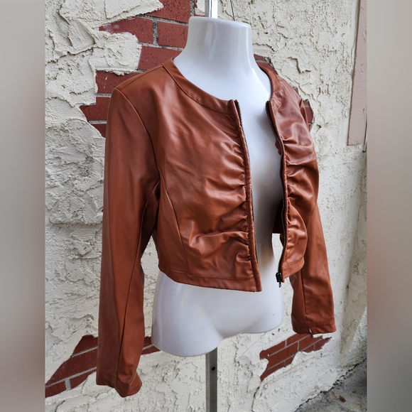 Large women LANE CRAWFORD faux leather zip shirred long sleeve jacket FLAWS - Picture 13 of 16